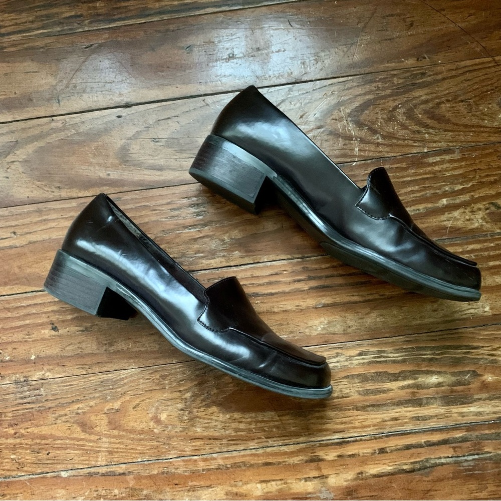 00s Dark Brown Leather Liz Claiborne Loafers Size 8